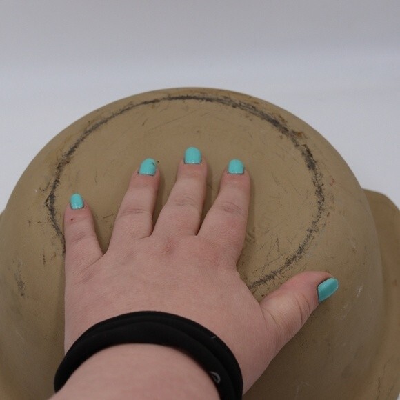 Pampered Chef Family Heritage 13" Stoneware Baking Serving Bowl - Picture 7 of 13